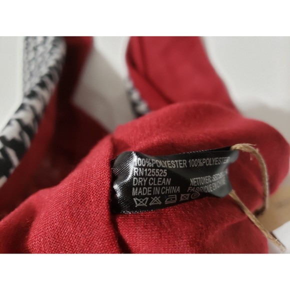 justin&taylor Infinity Scarf Houndstooth Black & White Burgandy Justin & Taylor - Picture 13 of 16